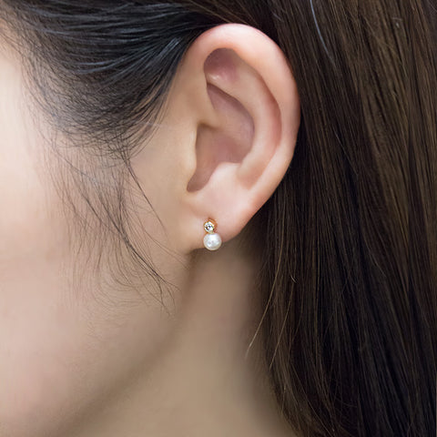 Akoya Pearl Earrings with Diamond